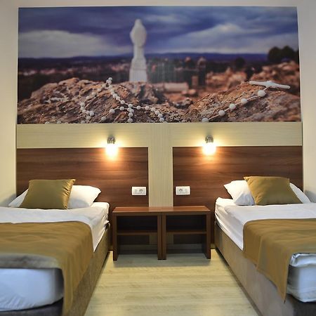 Hotel Notre-Dame เมจูโกเรีย ภายนอก รูปภาพ